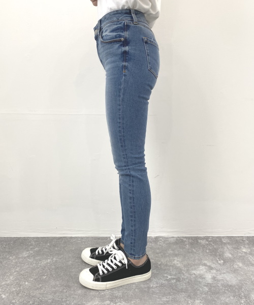 AZUL BY MOUSSY