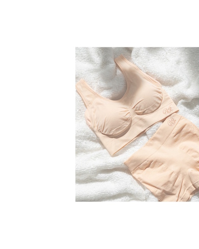 Viage（ヴィアージュ）ビューティアップナイトブラ